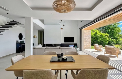 Eguilles House | Prestigious city with view