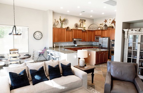 Gold Canyon House | Prestigious Gold Canyon Villa with Golf Course and Superstition Mountain View’s