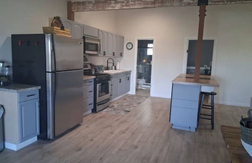 Fletcher Hills Cottage | Prestigious location with a view