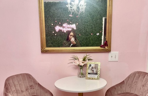 Westview House | Pretti in Pink 5 minutes from downtown Atlanta