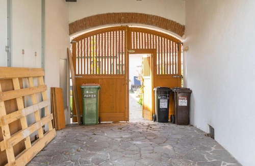 Loipersdorf bei Fuerstenfeld Apartment | Pretty holiday apartment in Bad Loipersdorf near F rstenfeld Styria