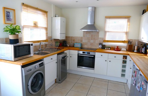 Shepperton House | Pretty Cottage with Scandi Decor