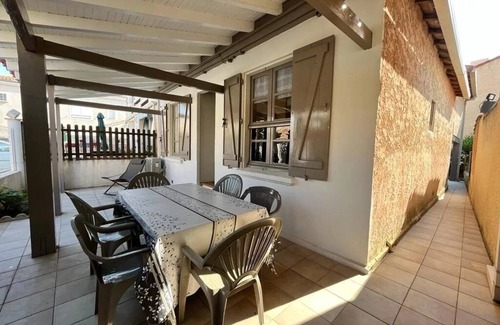 Valras-Plage House | Pretty fisherman's house in the city center