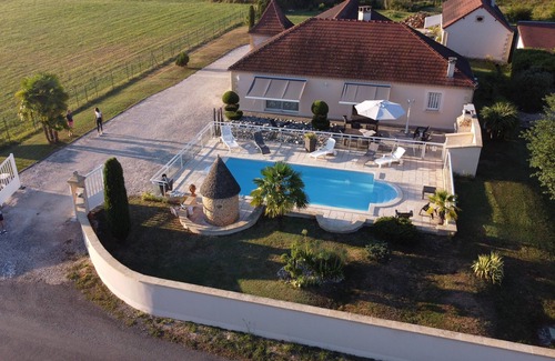 Pazayac House | Pretty house with swimming pool in Périgord