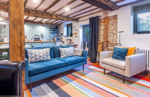 Kelling Cottage | Pretty Norfolk Cottage in Coastal Village - Romantic, Dog & Family Friendly