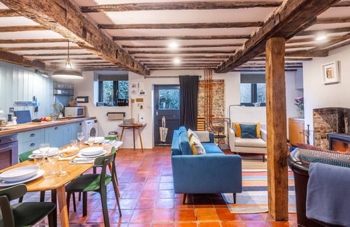 Kelling Cottage | Pretty Norfolk Cottage in Coastal Village - Romantic, Dog & Family Friendly