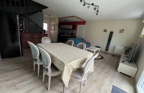 Gujan-Mestras Apartment | Pretty, peaceful house