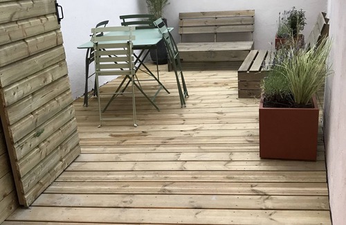 Carantec House | Pretty seaside townhouse with patio completely renovated *