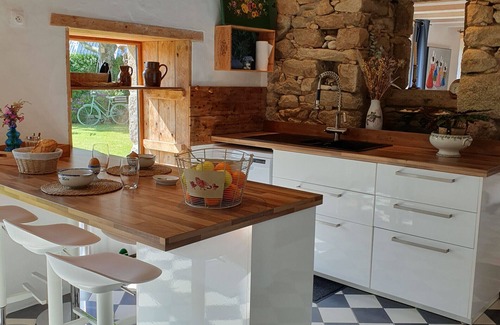 Kerlouan House | Pretty stone house with large garden for 6
