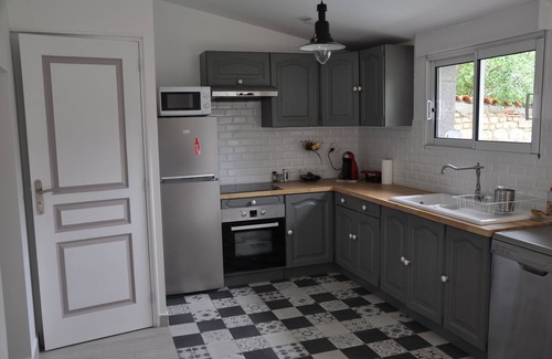 Loudun House | Pretty sweet and charming house