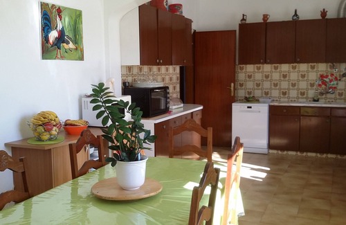Olhao Villa | PRETTY VILLA FOR 8 PEOPLE WITH PICINE AND PRIVATE GARDEN 3KM BEACHES