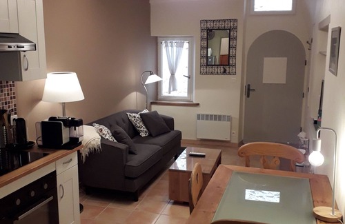 Bagnols-en-Foret House | Pretty village house 4 pers 57m squared in typical Provencal village