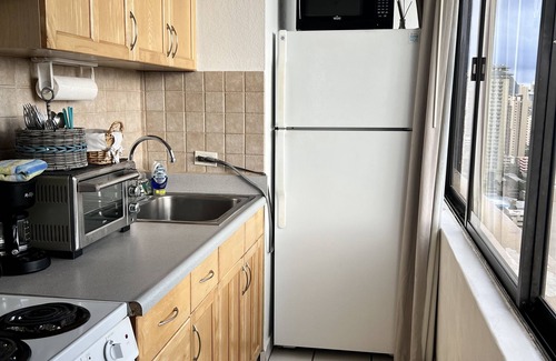 McCully - Moiliili Condo | Price Drop Oceanview Waikiki Studio A + FREE BEACH Rentals