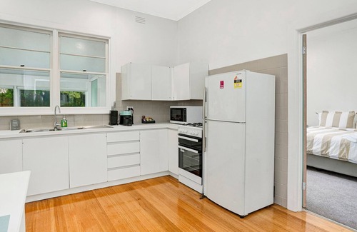 Dromana Cottage | Priceless Position 600 metres to Beach