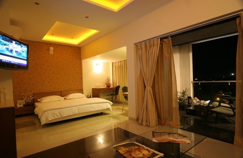 Vadodara Hotel | Pride Biznotel Alkapuri