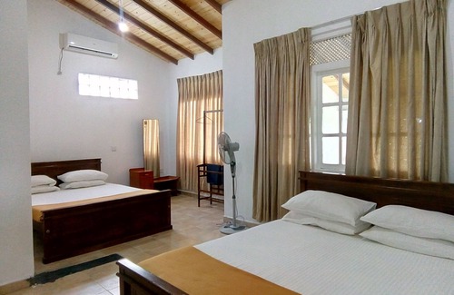 Primrose House | Prim Rose Hill Holiday Bungalow