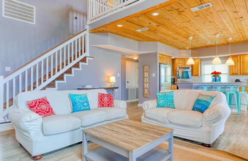 Gilchrist House | Prime | Beachfront | Private Gazebo | Sleeps 14