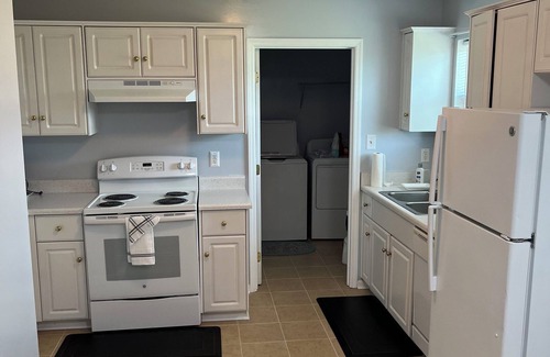 Gracewood House | Prime Location! 3BR/2BA house near [National Hills] in beautiful Augusta!