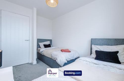 Chester House | Prime Location 4BR 3-Storey House by Harperletting - Driveway, Chester