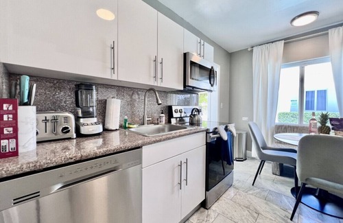 North Beach House | PRIME Location | Blackstone Grill & Patio Dining | Private Pool | Beach Gear