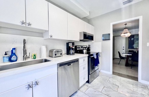 North Beach House | PRIME Location | Blackstone Grill & Patio Dining | Private Pool | Beach Gear