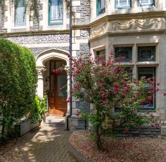 Pontcanna Apartment | Prime Location Cardiff Pontcanna Modern 2 Bedroom Apartment with Privat Parking