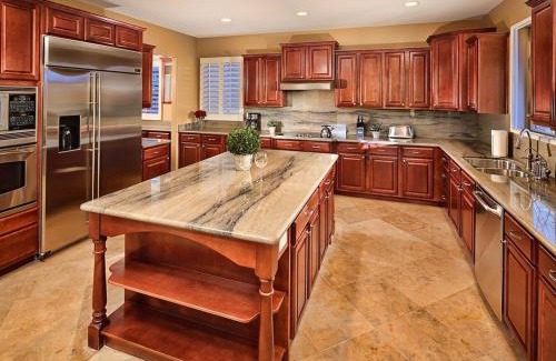 Sonoran Foothills House | Prime Location, Heated Pool, Hot Tub, Fire Pit, Bbq, More