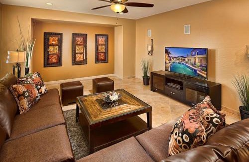 Sonoran Foothills House | Prime Location, Heated Pool, Hot Tub, Fire Pit, Bbq, More
