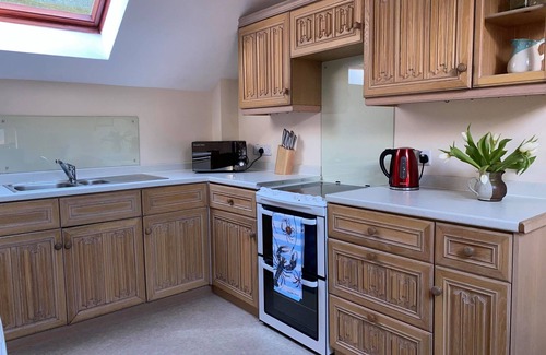 Solva Cottage | Prime location Honeysuckle Cottage Solva.