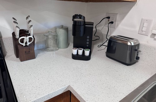 Harbor House | Prime Location! Mid-Century Short-Term Rental near Long Beach Landmarks