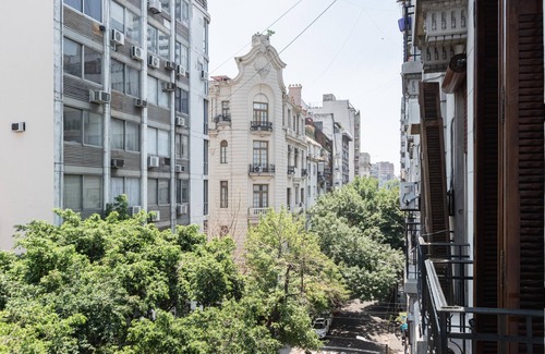 San Nicolas Apartment | Prime Location: Stylish 3-Bed Apt Near Top Buenos Aires Attractions!