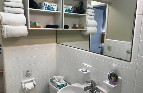East Fort Lauderdale Hotel | Prime Location Great Price