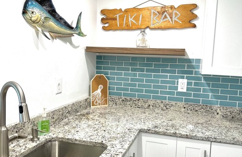 Caloosahatchee Villa | Prime Location with Boat dock