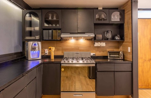 Los Morales Apartment | Prime Polanco: WiFi, TVs, Desks, Near Sights