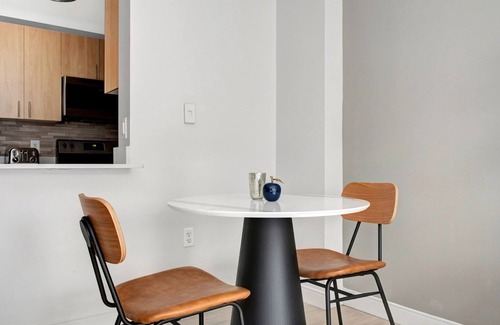 South of Washington Apartment | Prime South End 1BR w. Gym near restaurants and BUMC, by Blueground