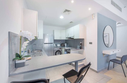 Barsha Heights Apartment | Prime Studio Stay in Barsha Heights!