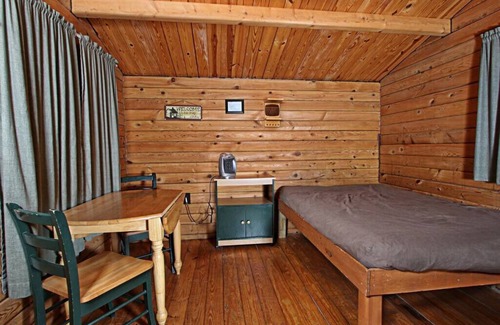 Spring Mills Cabin | Primitive Cabin PC2