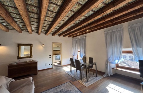 Citta Antica Apartment | Primo Lodge near Piazza Erbe
