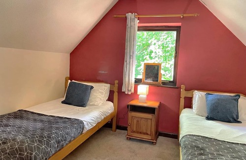 Llanybri House | Primrose 17-Woodland Lodges-Carmarthen-Pembroke