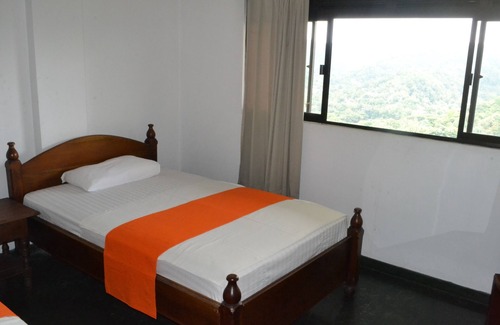 Primrose House | Primrose Bungalow