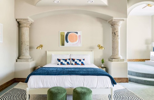 Paradise Valley Villa | Primrose by AvantStay | Extravagant Desert Estate w/ Theater & Pool