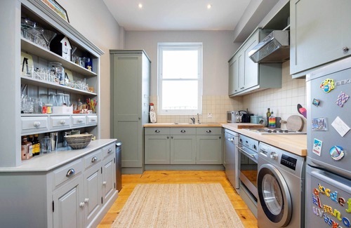 Camden Town with Primrose Hill House | Primrose Rooftops, by Veeve