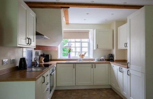 Winchcombe Apartment | Prince Rupert