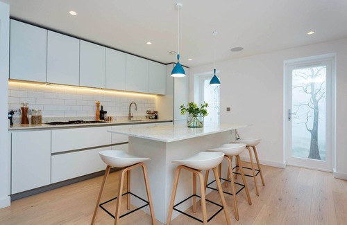 Norland House | Princedale Road Minimalism, by Veeve