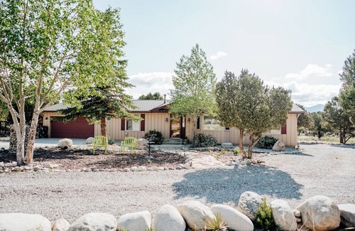Buena Vista House | Princeton View 3BR w/perfect backyard for dogs