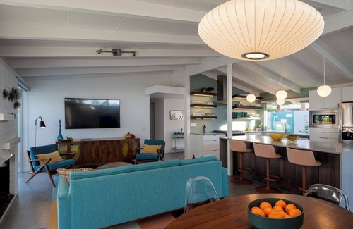 Magnesia Falls Cove House | Pristine and serene mid-century gem in historic Magnesia Falls Cove