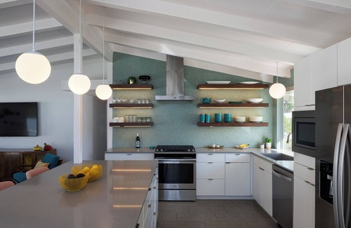 Magnesia Falls Cove House | Pristine and serene mid-century gem in historic Magnesia Falls Cove