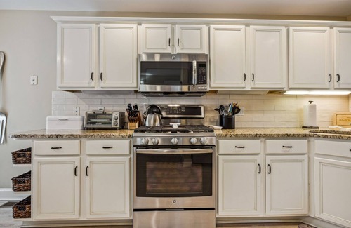 West Hartford Condo | Pristine Condo, Amazing Golf Views - Fox Hollow 8B