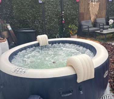 Meer Apartment | Privé sauna Hoogstraten