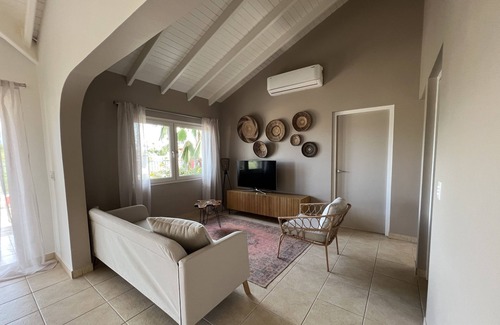 Punto de Oro Villa | Privé Villa met Zwembad 7 Minuten van de Highrise!